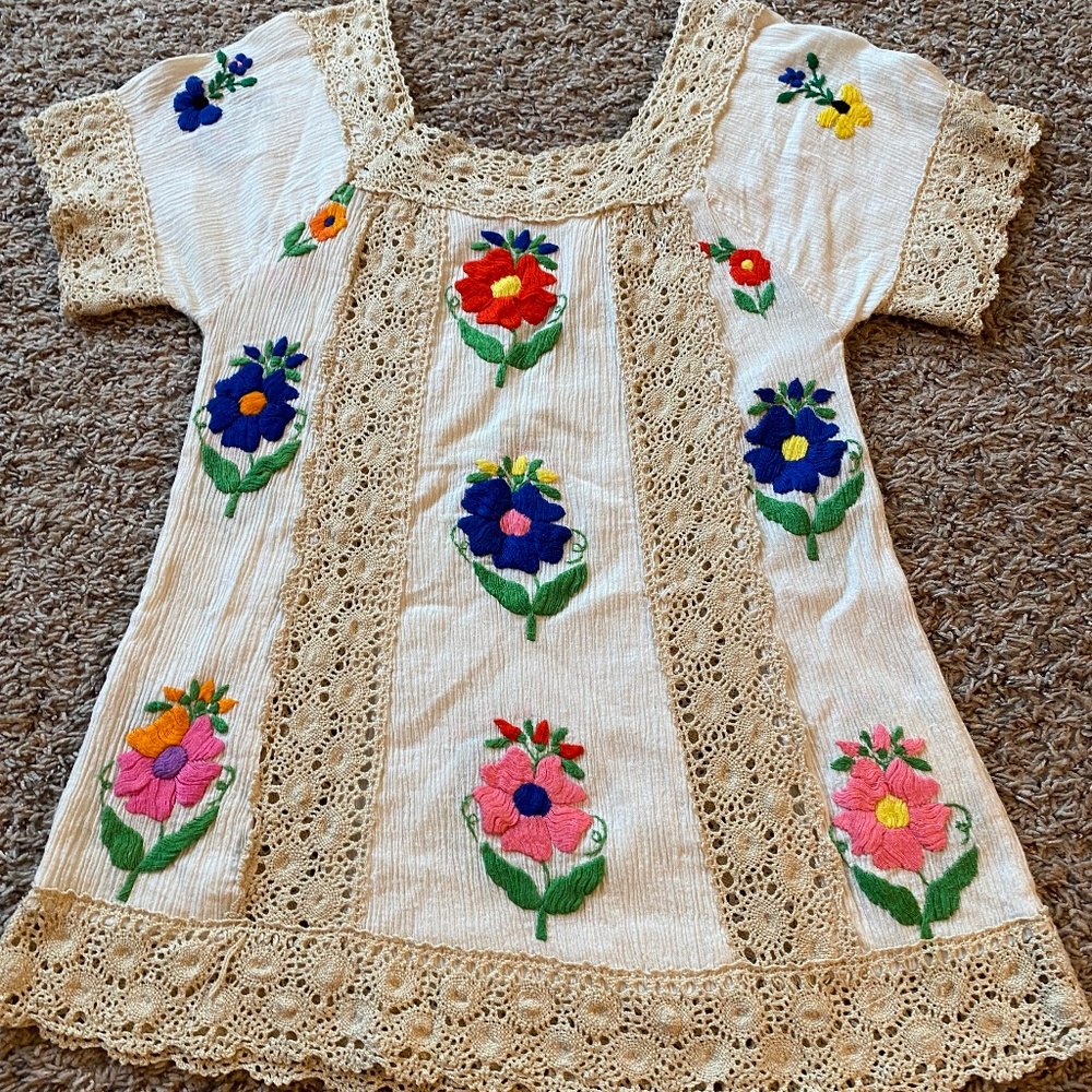 Vintage 70s embroidered blouse , boho peasant top